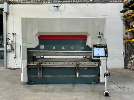 Durma - 2019 - AD-S30220 - CNC-Pressbremse – RESALE