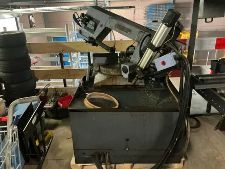 1999 MEP Shark 320 SXI Dienst-Horizontalbandsäge mit 2× Förderband – RESALE