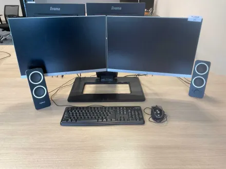 HP Elite E243i Monitor (2x) – RESALE