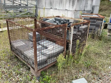 Gitterbox mit Plastikblöcken (3x) – RESALE