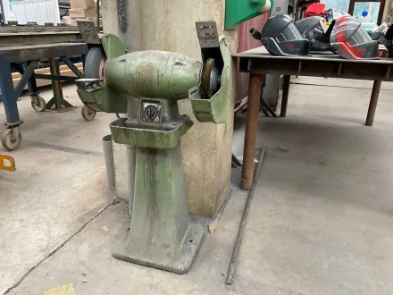Doppelstein-Schleifmaschine – RESALE