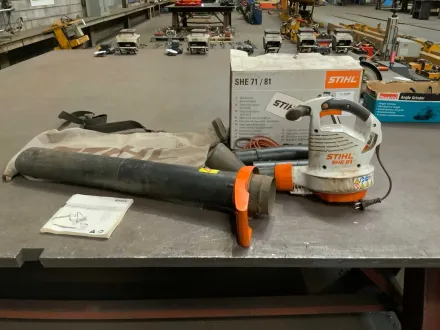 2015 Stihl SHE 82 Blattgebläser – RESALE
