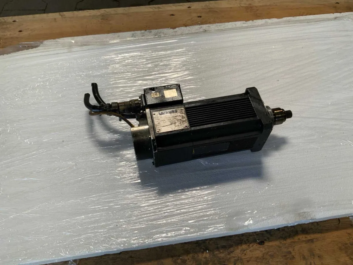 Vickers - FAS T-1-M4-030-00-00-G6 - Vickers Servomotor