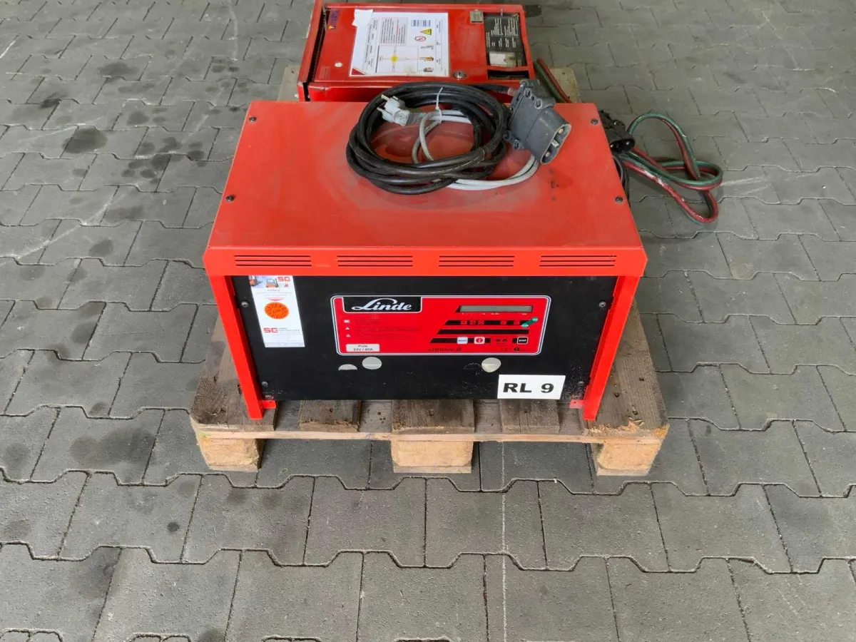Linde - Intronic B plus - 2015 - Batterieladegerät