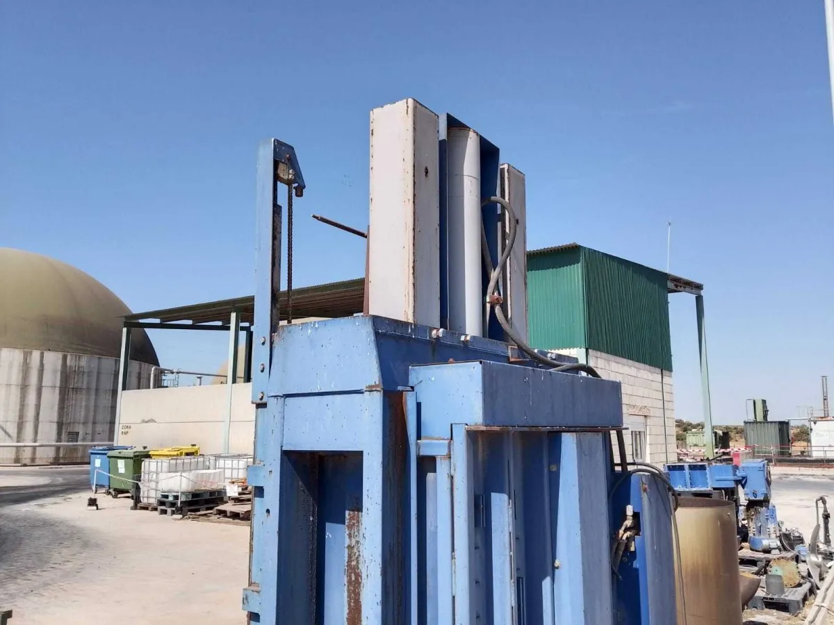 Strautmann - PP 1207 - Vertikaler Abwasserverdichter