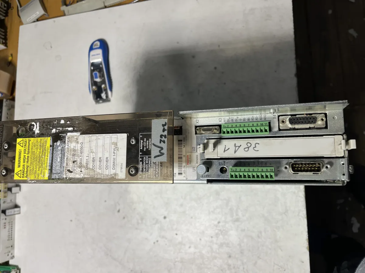 Indramat Servo Controller DDS03.1-W030-RA01-02-FW