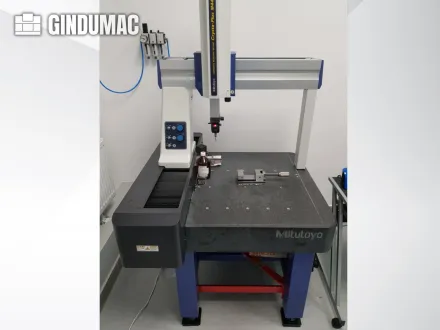 Mitutoyo Crysta-Plus M443 Coordinate Measuring Machine (CMM) – RESALE