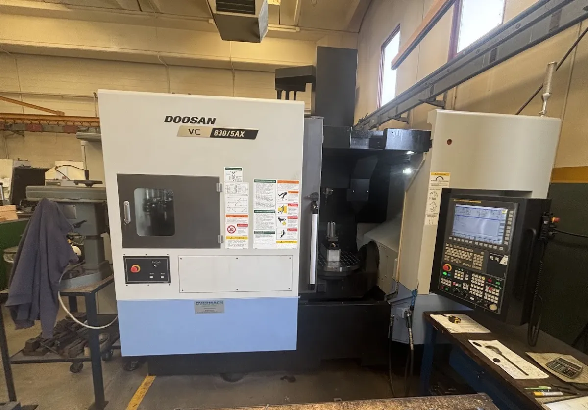 Doosan VC 630/5AX 5-Achs-Bearbeitungszentrum