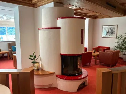 Kamin der Halle – RESALE