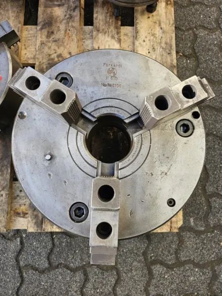 Forkardt F400 Futter – RESALE