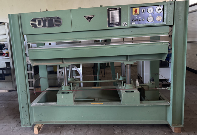 Ott JU 2211 Furnierpresse