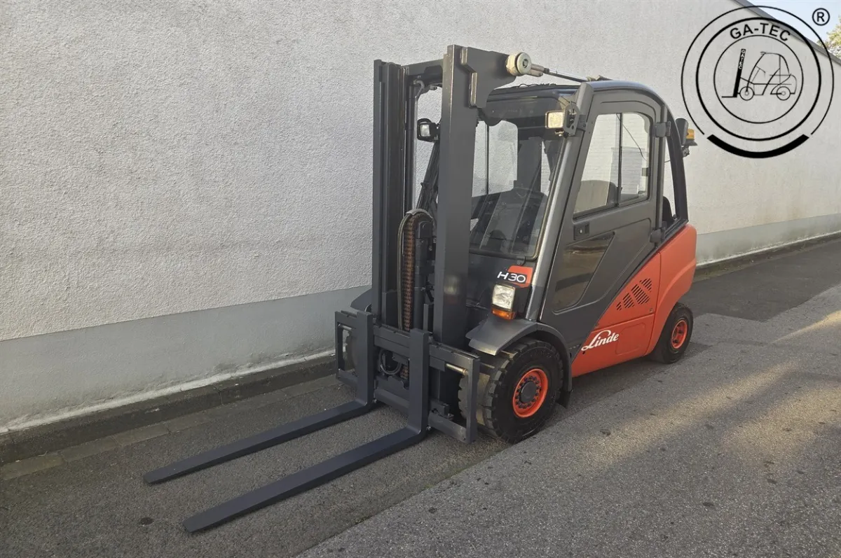 Linde H30T-01 Treibgasstapler