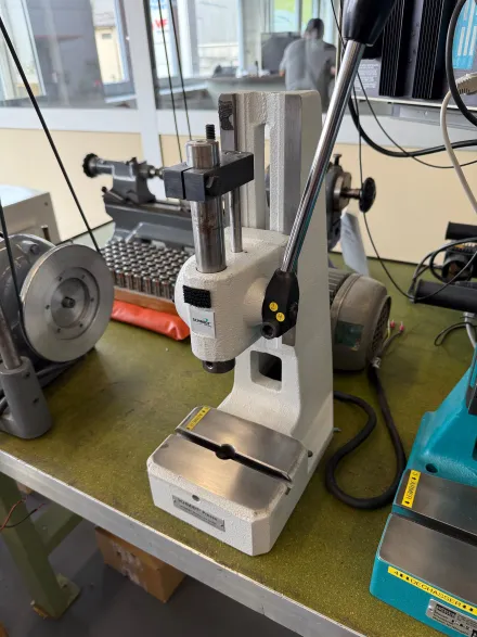 Schmidt No 3 Handspindelpressen – RESALE