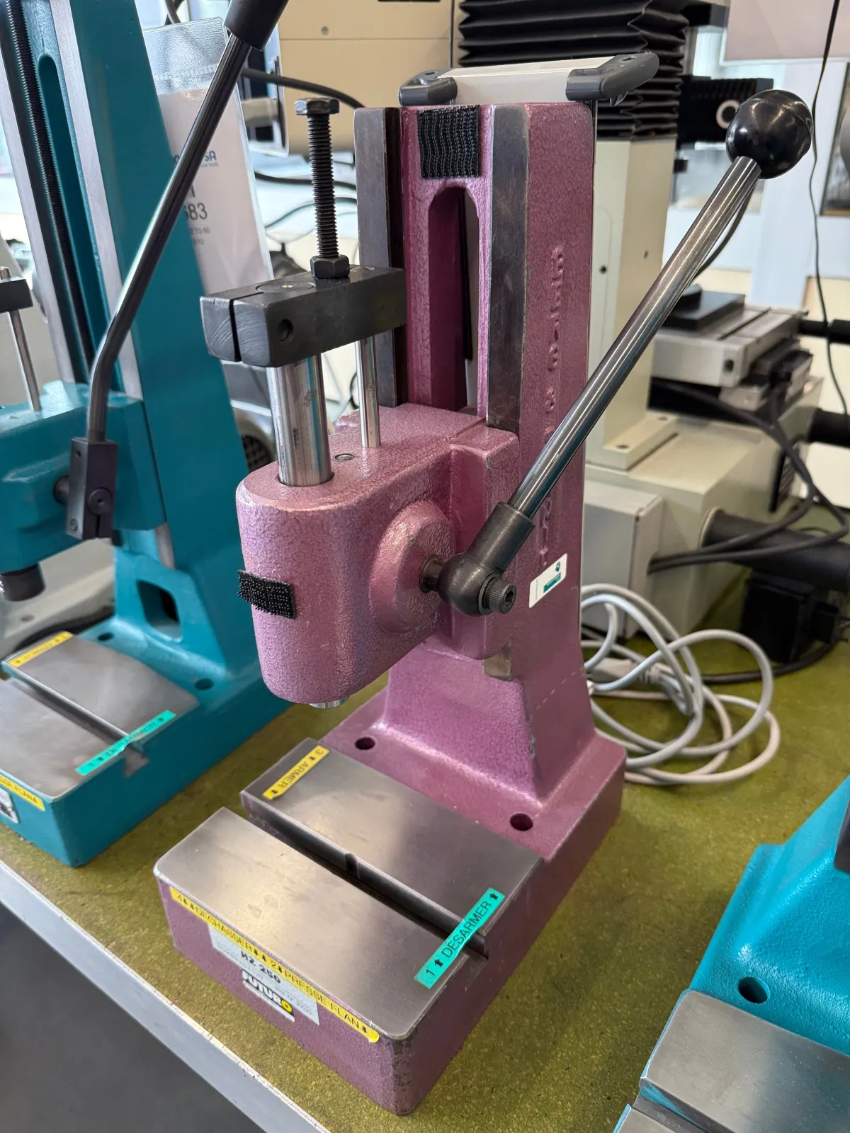 FUTURO HZ 250 Handspindelpressen