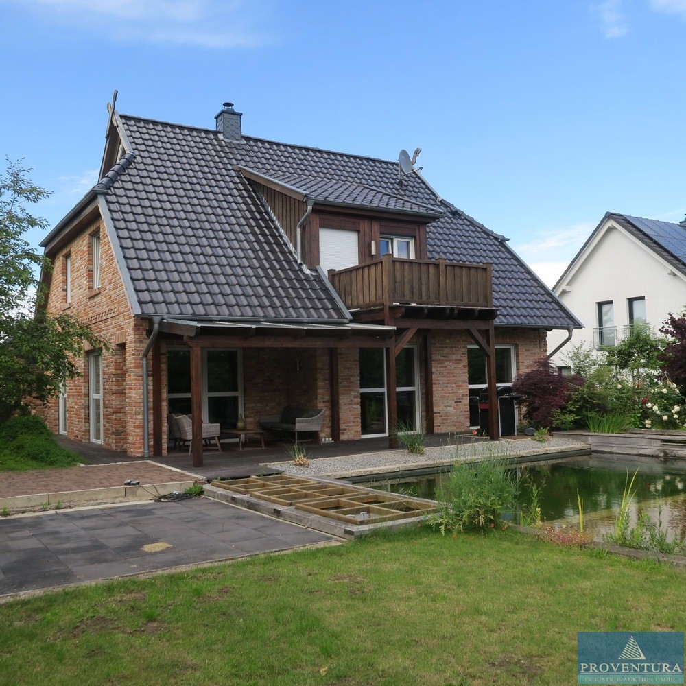Einfamilienhaus Bj. 2017, mit Doppelgarage, 29690