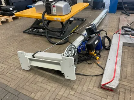 Schmalz - 2019 – Aluminium-Werkstattkran mit elektrischem Hebezug – RESALE