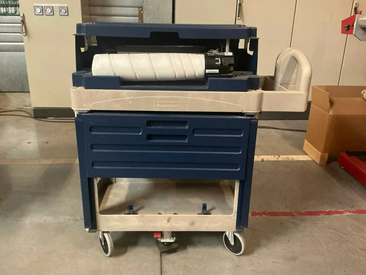 Rubbermaid EZ-Swap Lager-/Tauschwagen