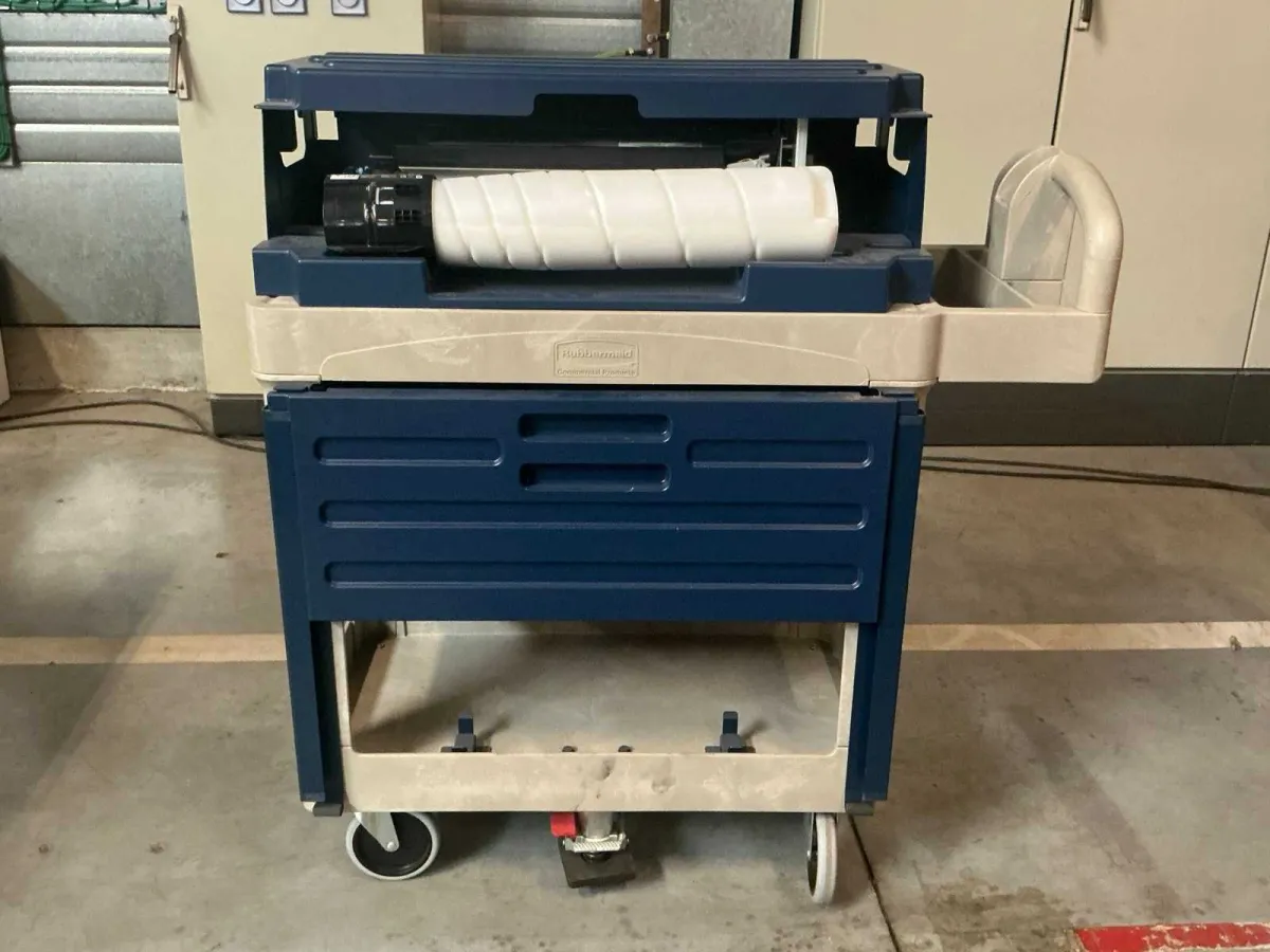 Rubbermaid EZ-Swap Lager-/Tauschwagen