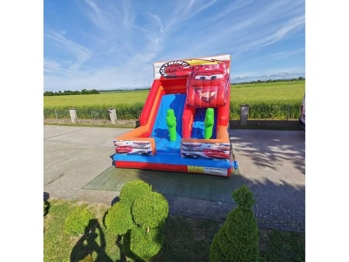 Aufblasbare Hüpfburg Disney Cars Blitz-McQueen-Thema