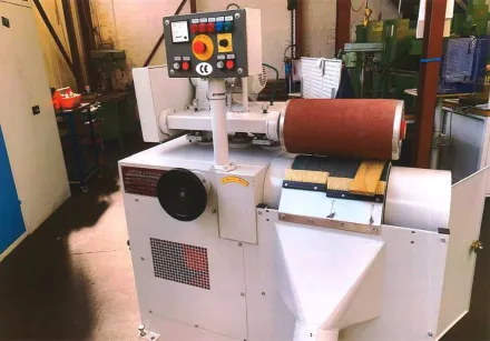 Grützmacher GK 30 Kurvenschleifmaschine – RESALE