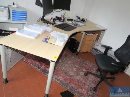 Freiform-Schreibtisch Holzdekor hell – RESALE