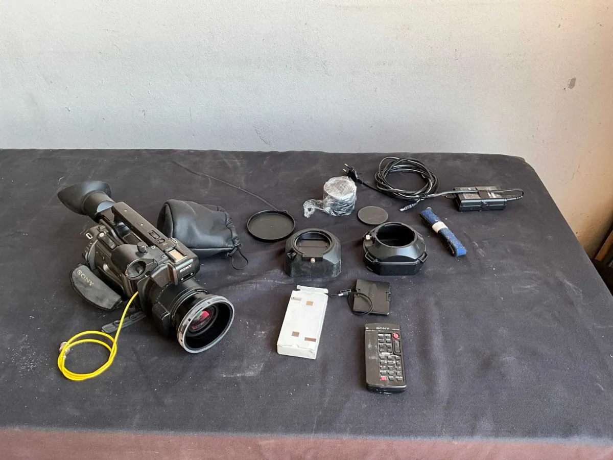 Sony DNR-PD170P Camcorder