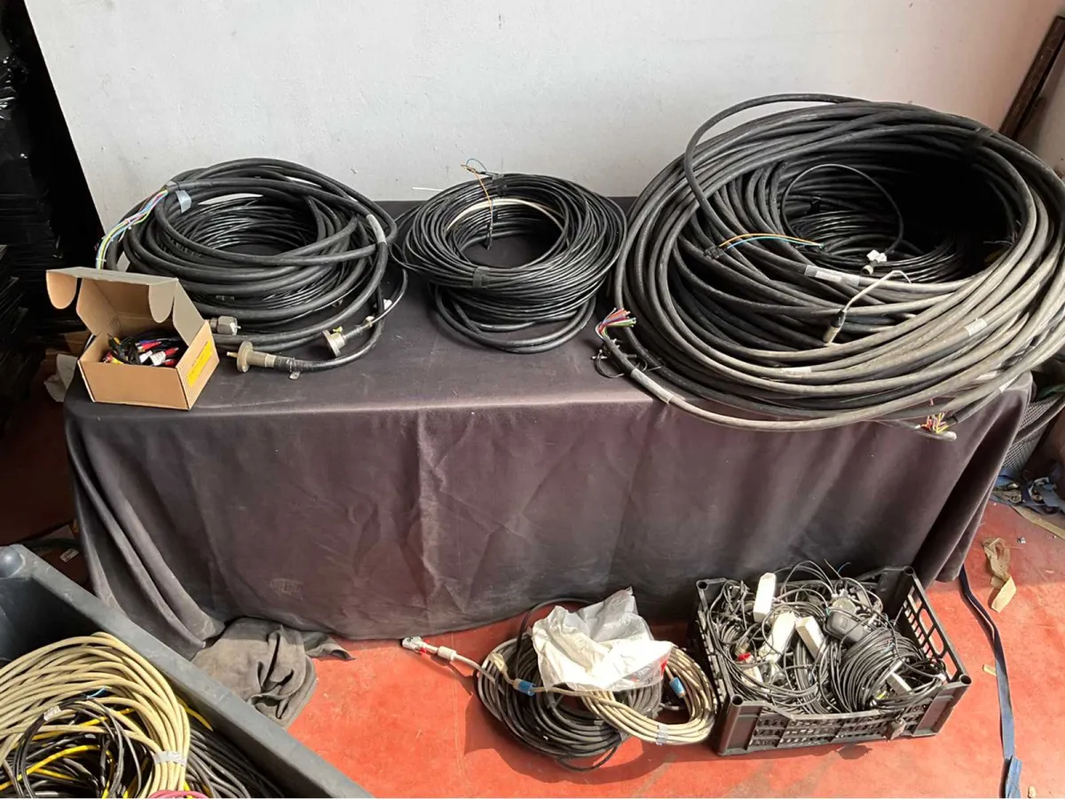 Weitere Kabel
