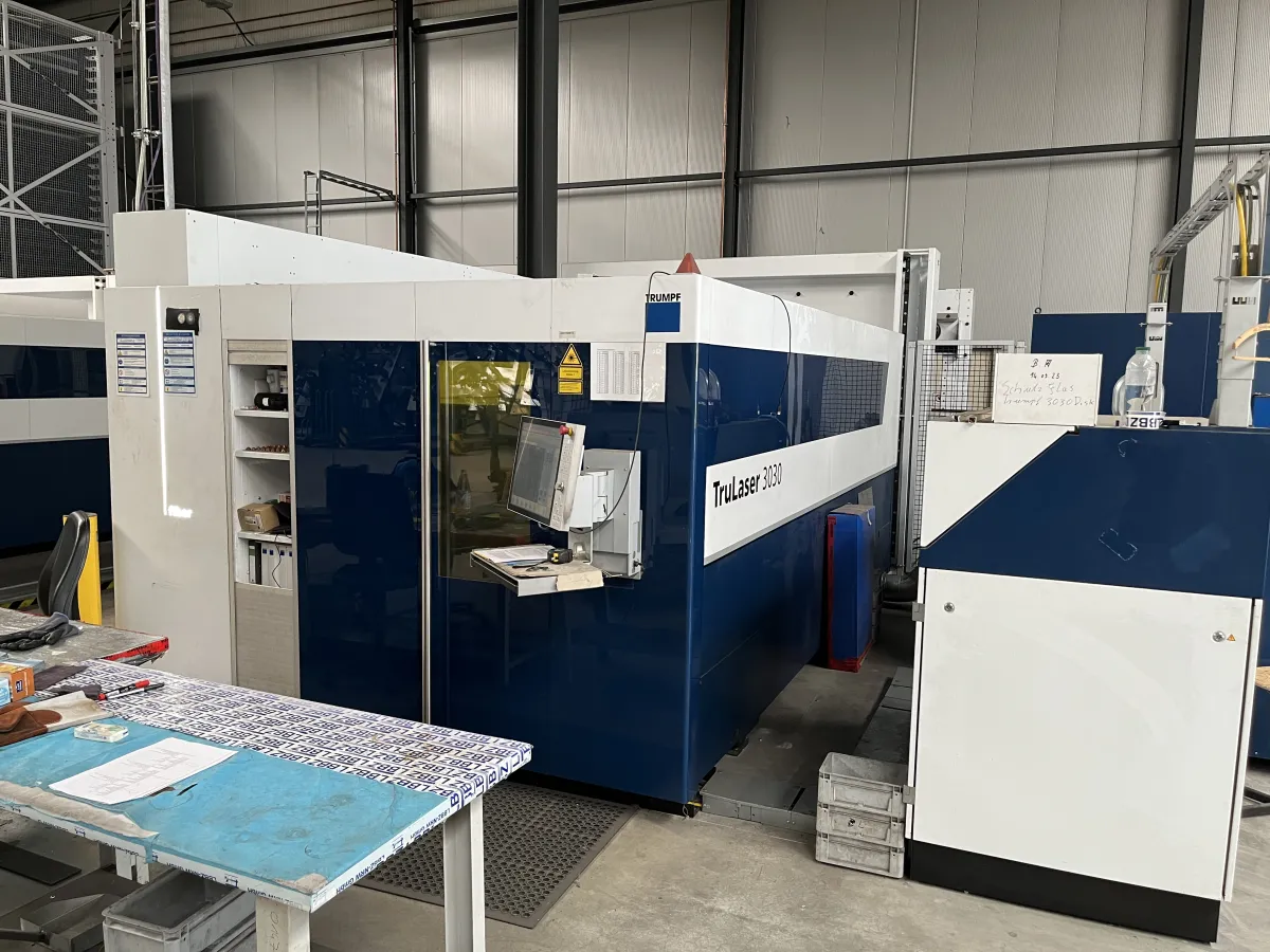 TRUMPF TruLaser 3030 fiber (L49) LASERSCHNEIDANLAGEN