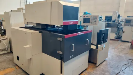 Mitsubishi BA24 Drahterodiermaschine – RESALE
