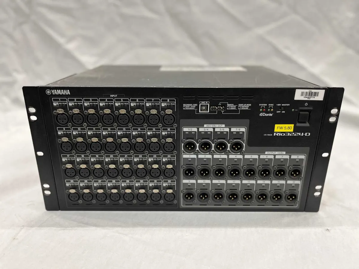 Yamaha RIO3224-D, I/O Rack 32in/16out / 4xAES/EBU out