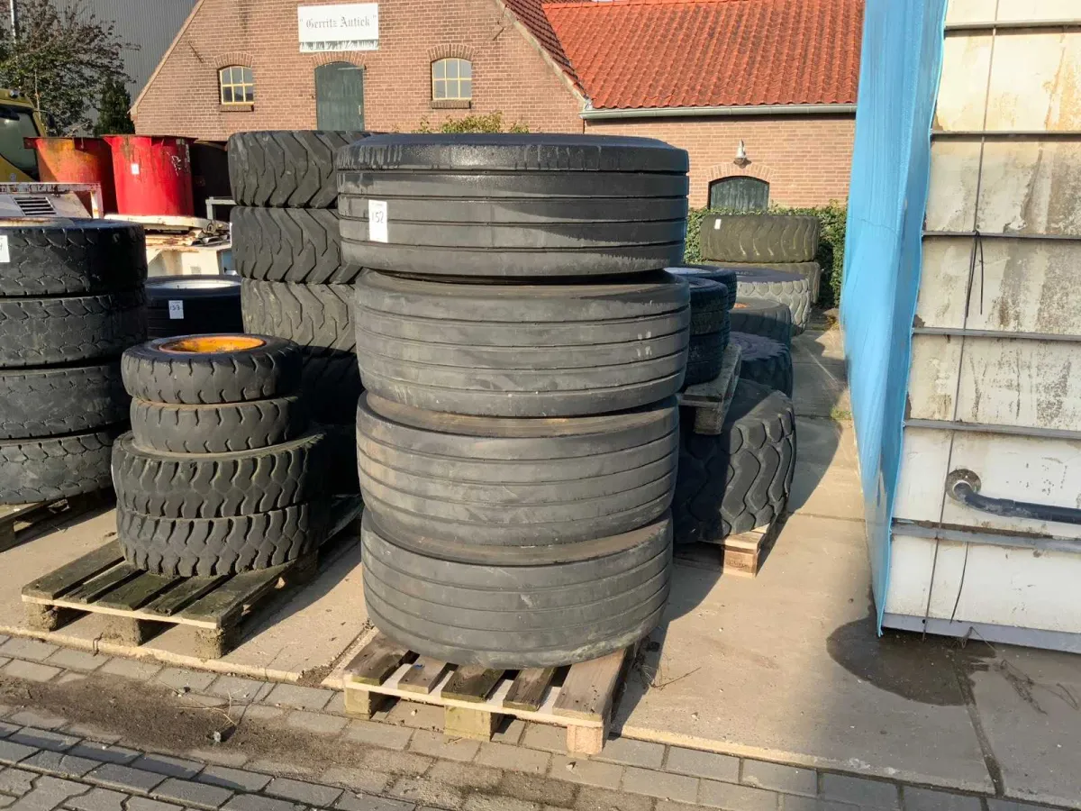Sattelliegerrad 385/65R22.5