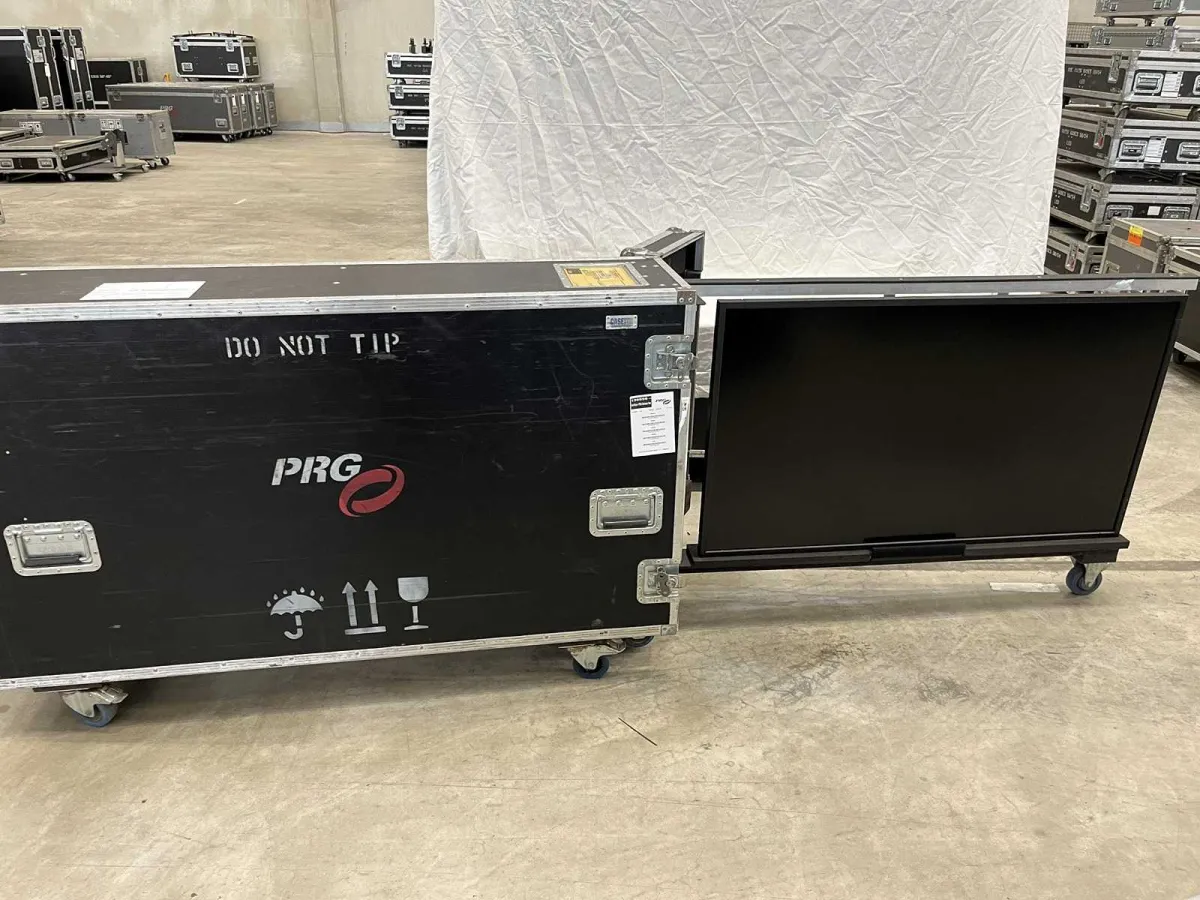 2 x Display NEC MultiSync P553 LCD 55/Full HD Video+Data