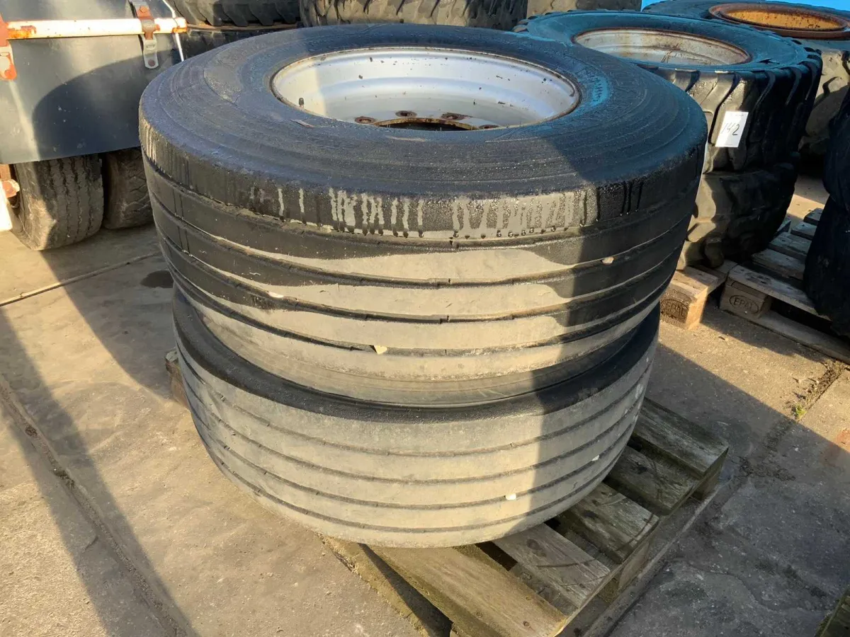 Sattelliegerrad 385/65R22.5 (4x)