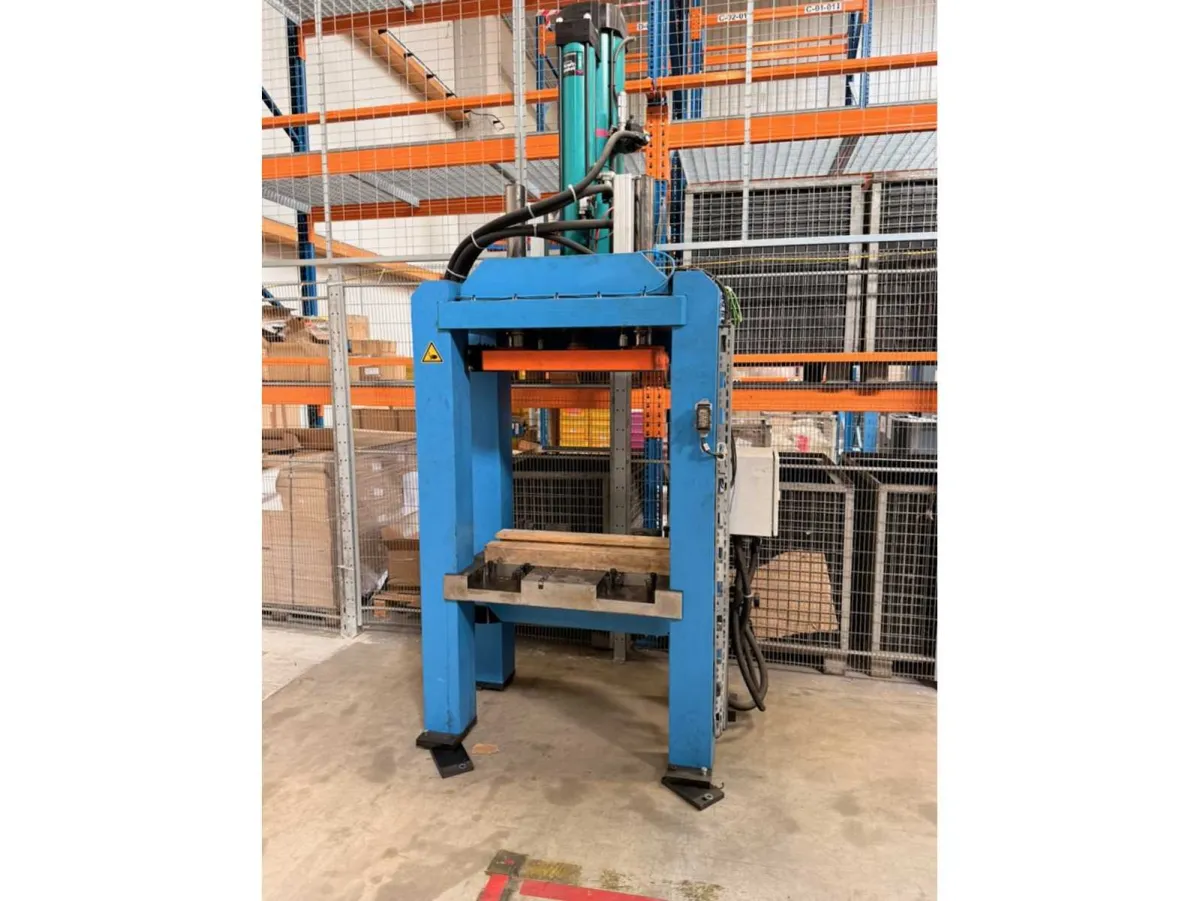 TOX X-K 095.3030.400.61 Hydropneumatische Säulenpresse