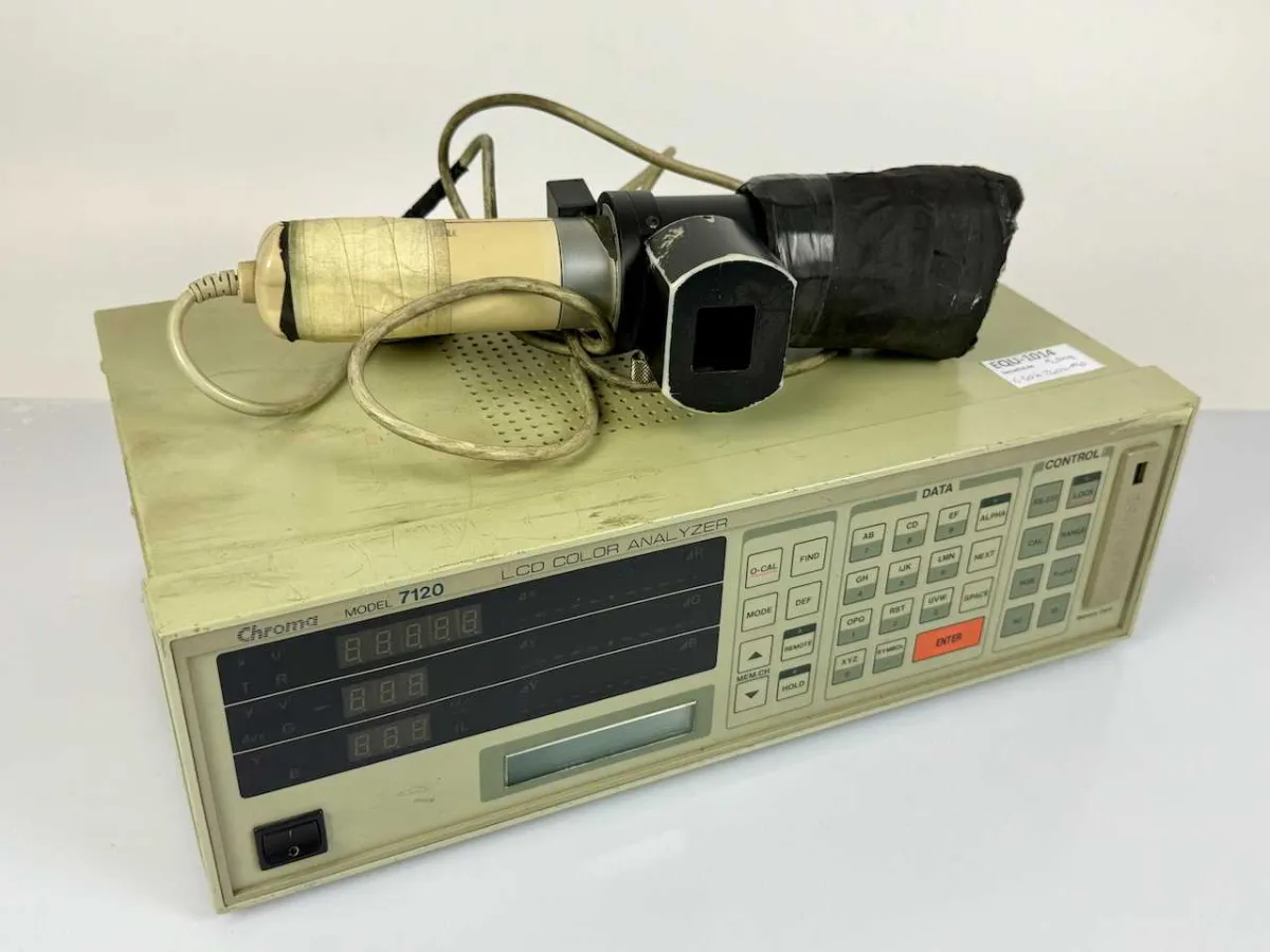 CHROMA ATE 7120 LCD Color Analyzer 0.20 – 999 cd/m²