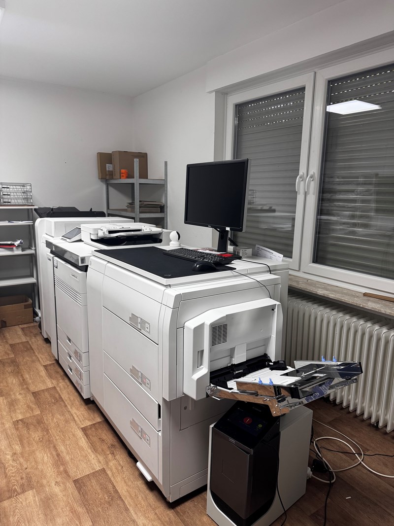 Canon imagePRESS V800