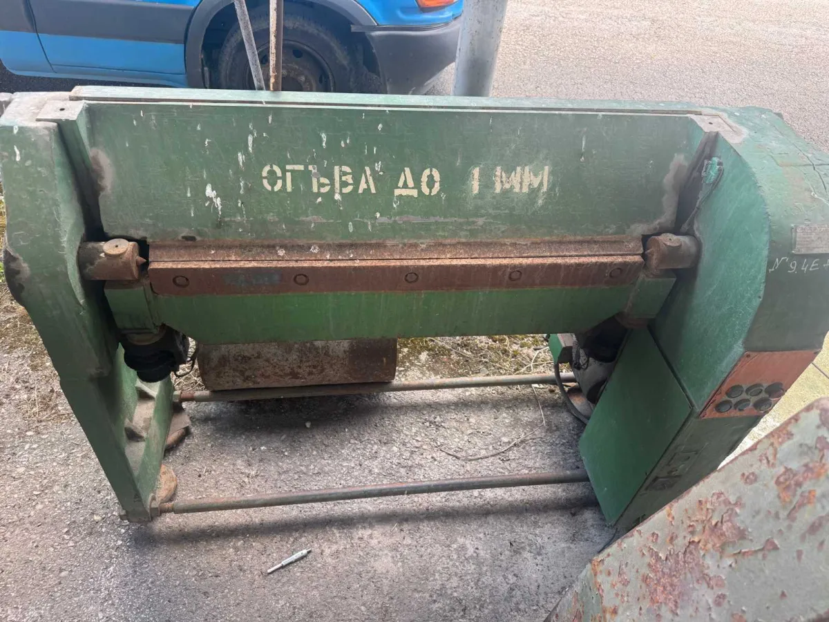 DSO ZMM – EQUIPEMENTI POPOVO ML 2000 Elektromechanische Blech-Guillotine-Scherung