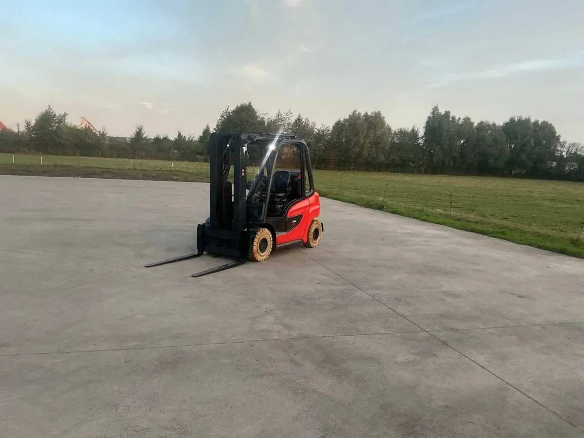 2021 Linde H25T-01 Gabelstapler