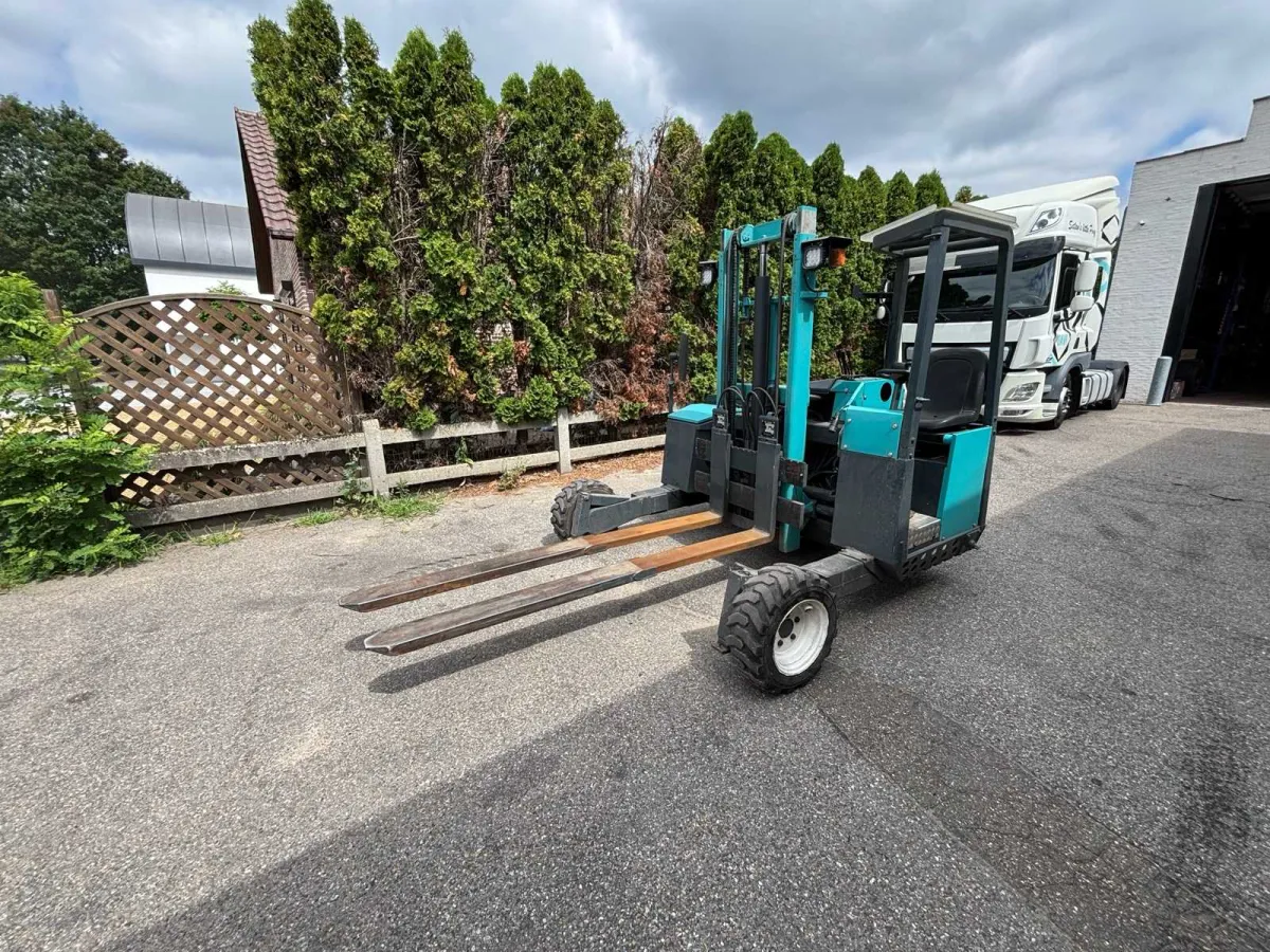 2000 Terberg - Kubota-Motor Seitenlader - Gabelstapler - Kooi Reachforks
