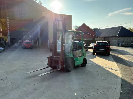 2006 Mitsubishi FG25 Gabelstapler – 2.500 kg – Geschlossene Kabine – RESALE