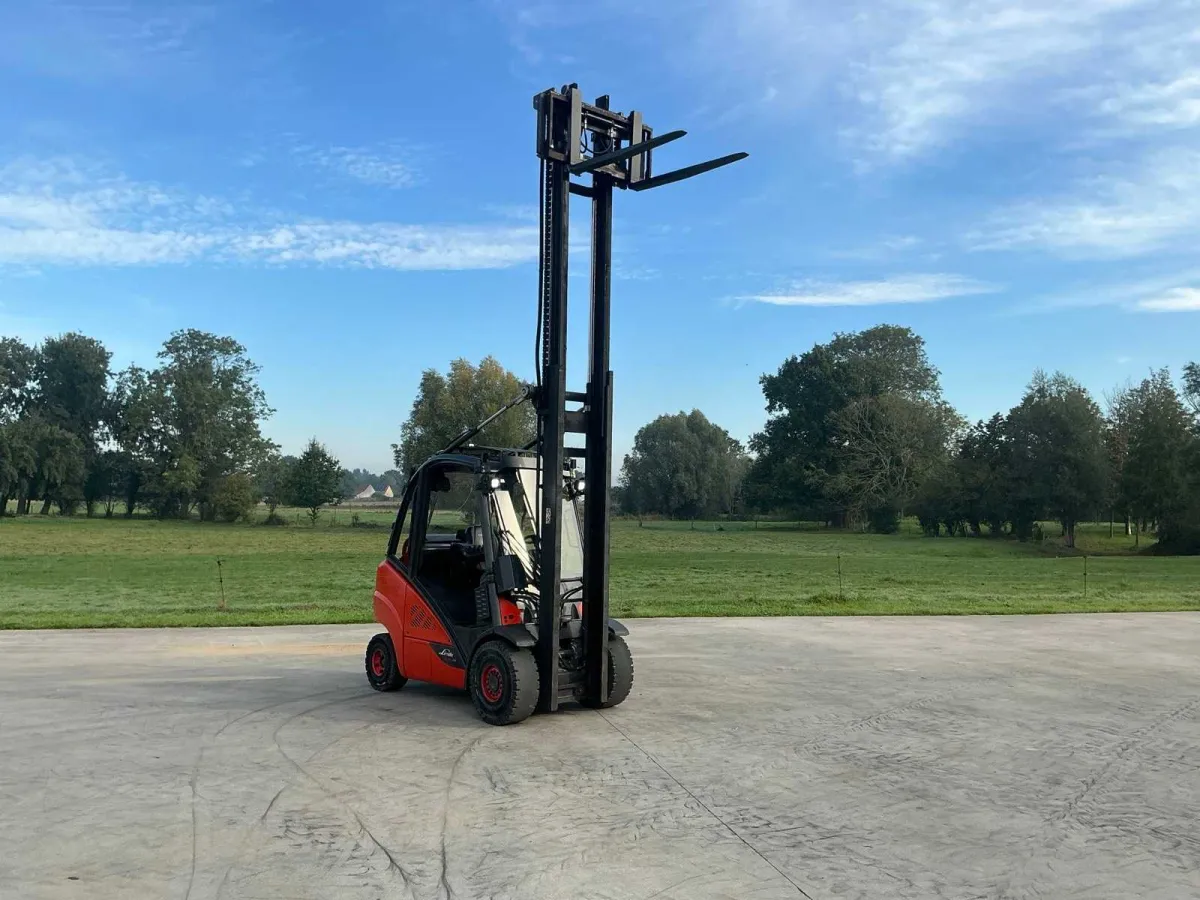 2017 Linde H25T-02/600 Gabelstapler (3 Tonnen)