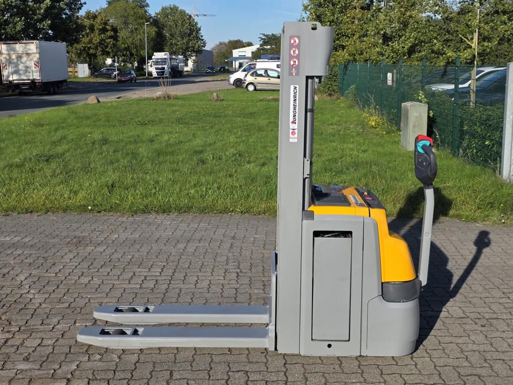 Jungheinrich EJC214z