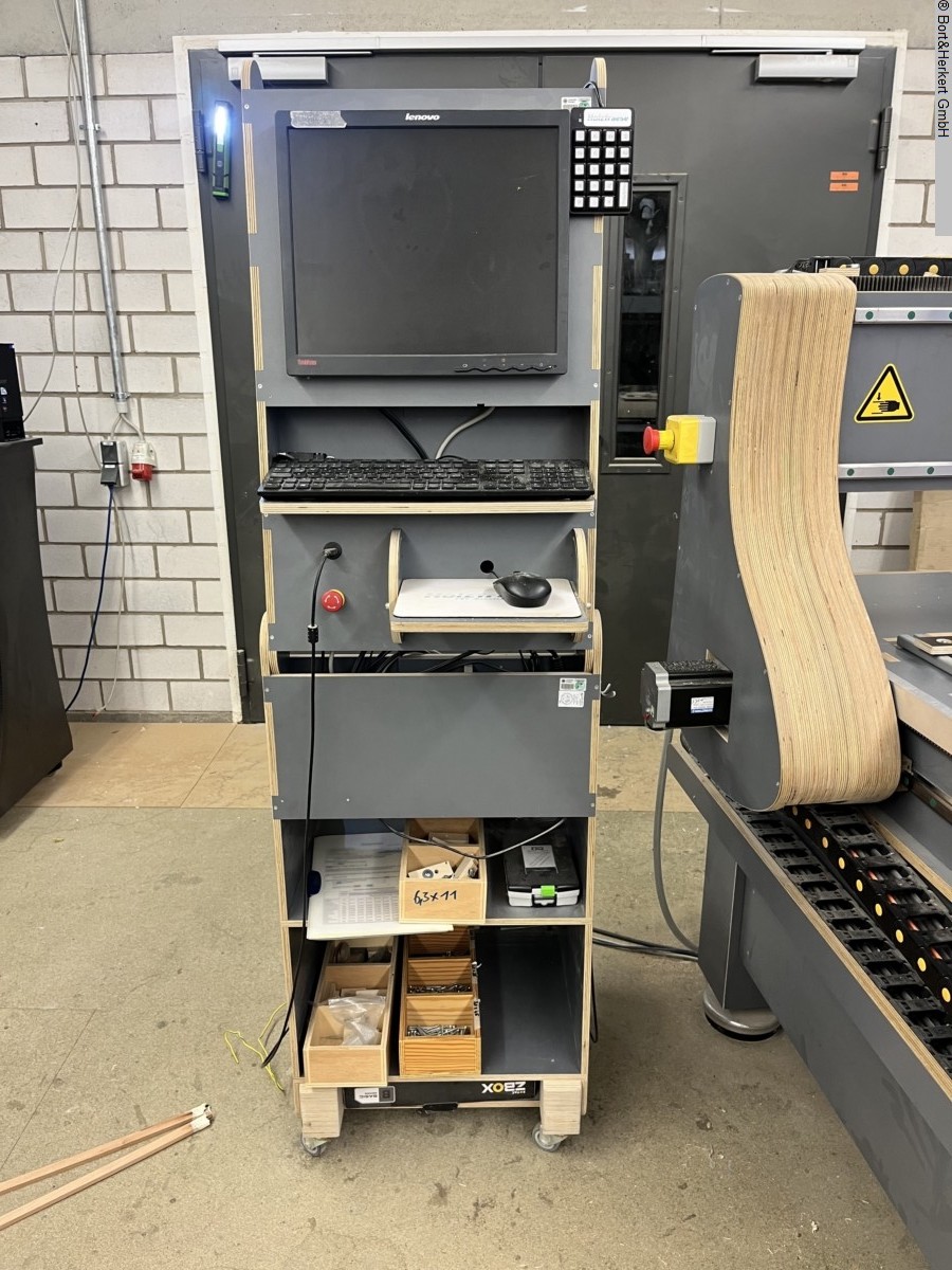 Holzfraese Speed 2513 CNC-Bearbeitung