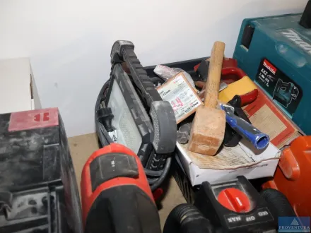Werkzeuge 3 Kisten WÜRTH Fallrohrersatz WÜRTH 150 – RESALE