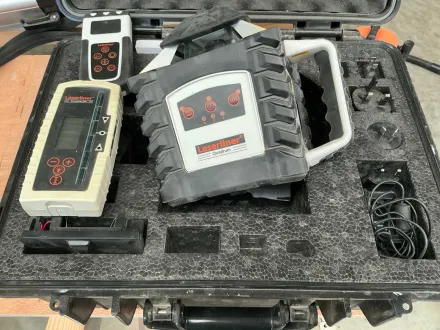 LaserLiner Quadrum Construction Laser – RESALE