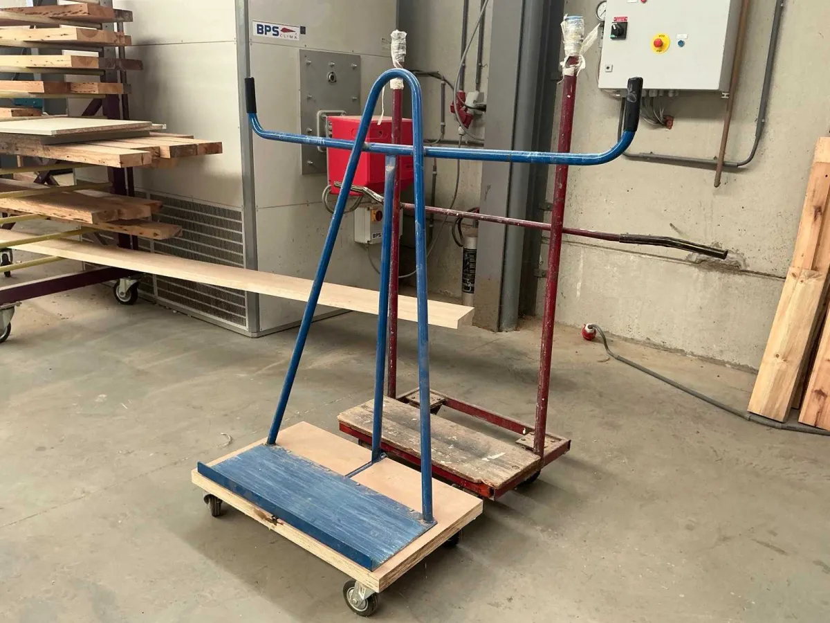 Verschiedene einseitige Schallplattenkassetten (2x)