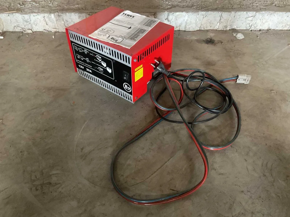 Ferve Stc 12/20 Batterieladegerät