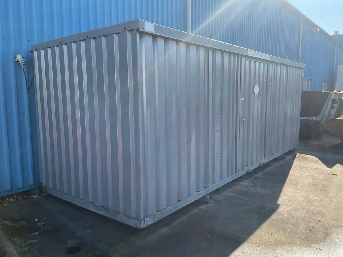 Fladafi Lagercontainer einschließlich Inhalt