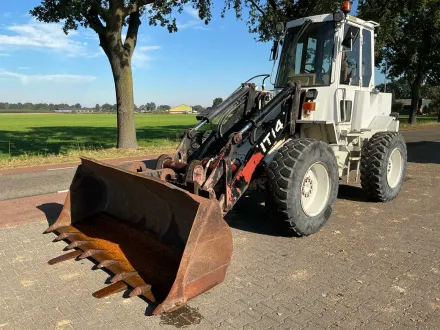 1992 Caterpillar IT14B Gelenkschaufel – RESALE