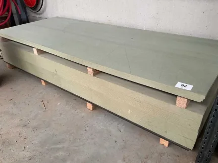 Norbord Verschiedene wasserdichte MDF-Bretter (24x) – RESALE